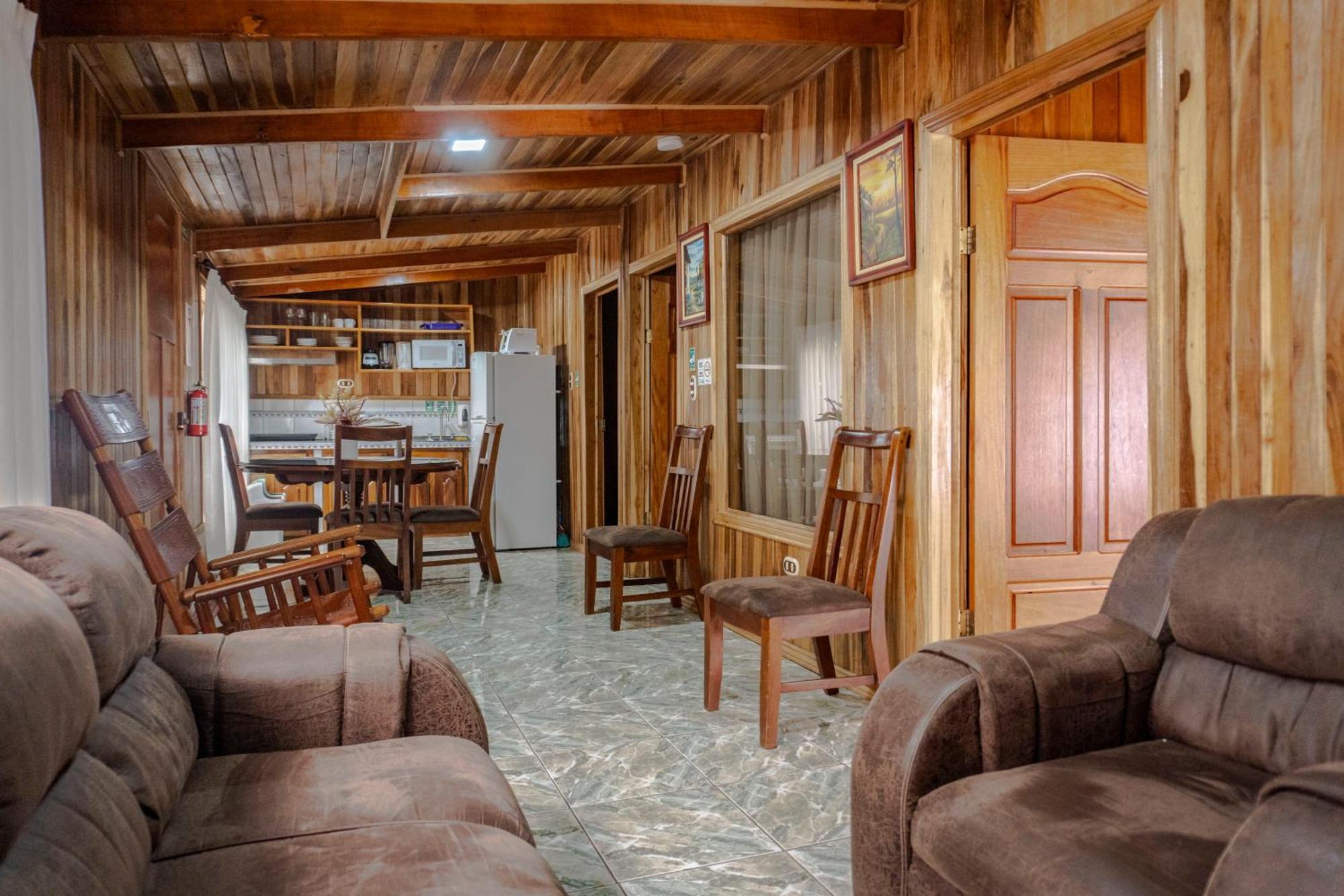 Los Pinos Cabins & Reserve Monteverde Номер фото