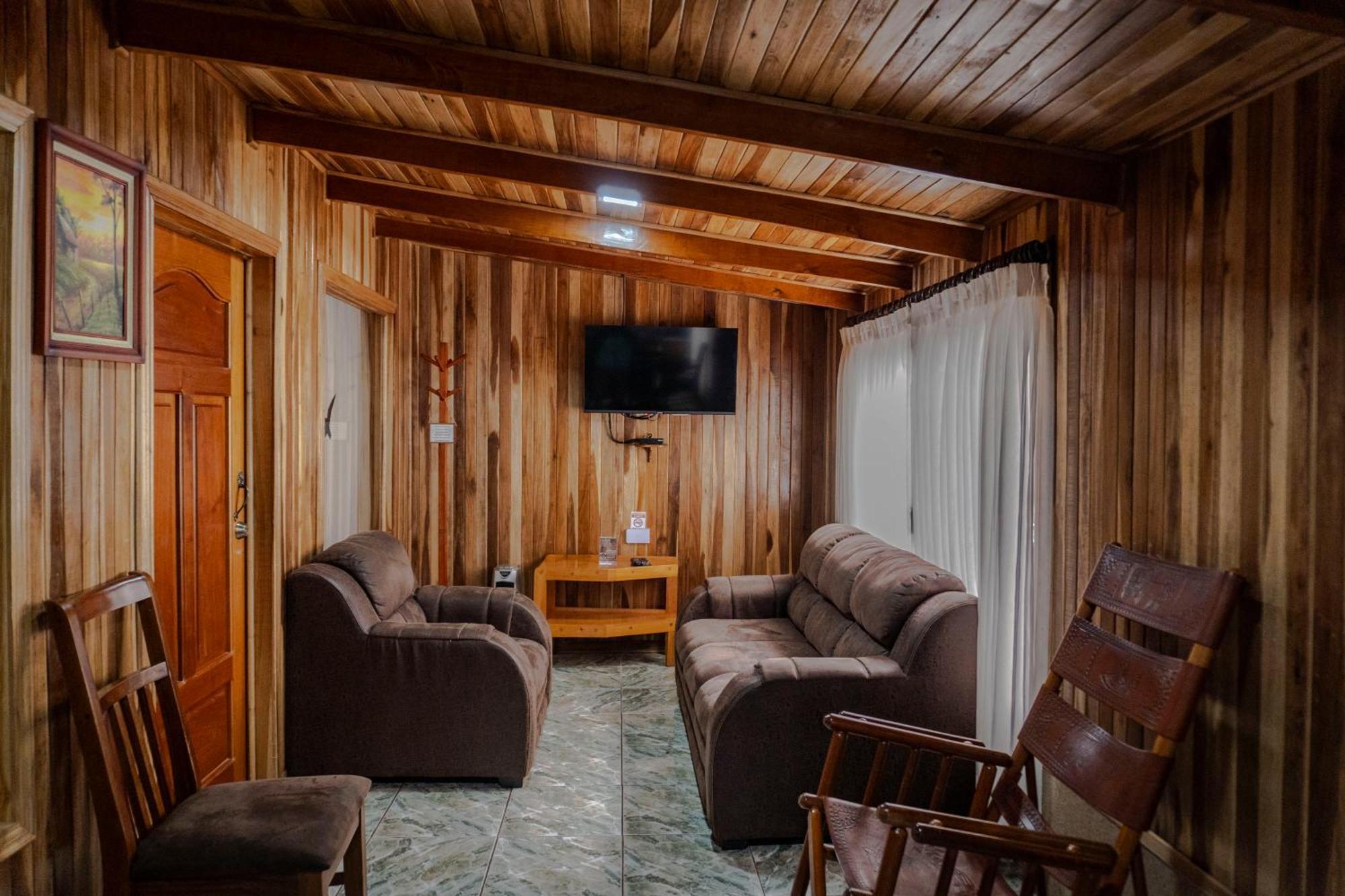 Los Pinos Cabins & Reserve Monteverde Номер фото