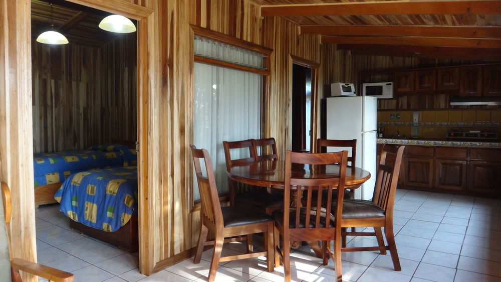 Los Pinos Cabins & Reserve Monteverde Екстер'єр фото